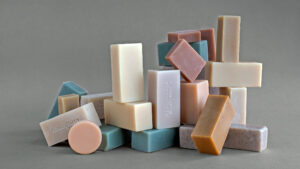 Gör din egen tvål med sheasmör & kakaosmör